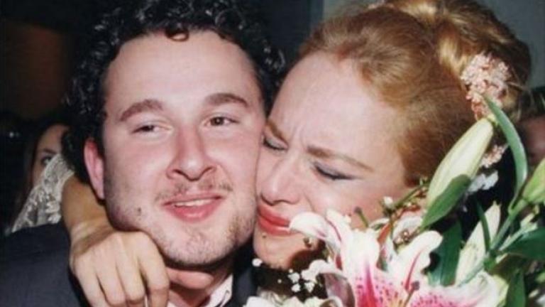 Μνημόσυνο για τα 20 χρόνια χωρίς την Αλίκη Βουγιουκλάκη με λιγοστούς αγαπημένους  (ΦΩΤΟ)