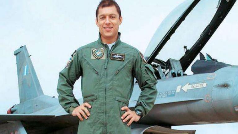 Ευθύνες στο Ελληνικό Δημόσιο για τον θάνατο του ηρωικού πιλότου Σήφη Ανασταστάκη αποδίδει η οικογένεια του 35χρονου σμηναγού