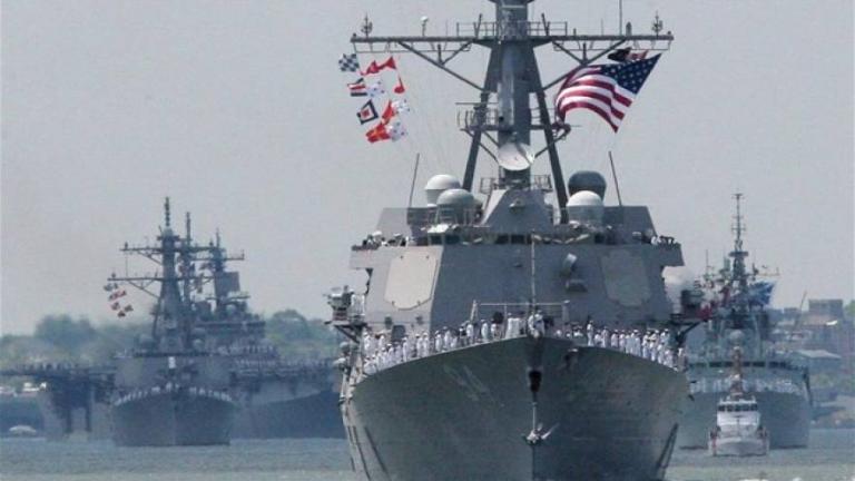 Πλοία του Ιραν παρενόχλησαν αμερικάνικο αντιτορπιλικό