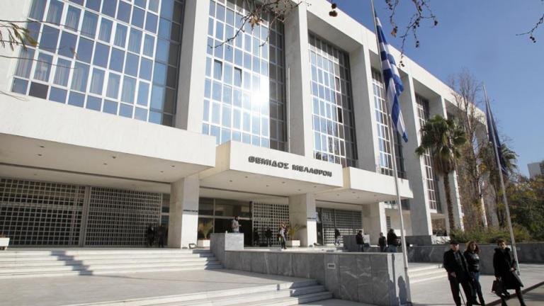 Ο Άρειος Πάγος «πάγωσε» την περαιτέρω μείωση των αποδοχών των εργαζομένων σε ΔΕΚΟ - ΝΠΙΔ