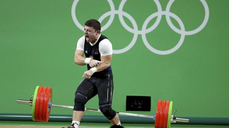 Ολυμπιακοί Αγώνες 2016: Εικόνες και βίντεο που σοκάρουν από τον τραυματισμό αρσιβαρίστα