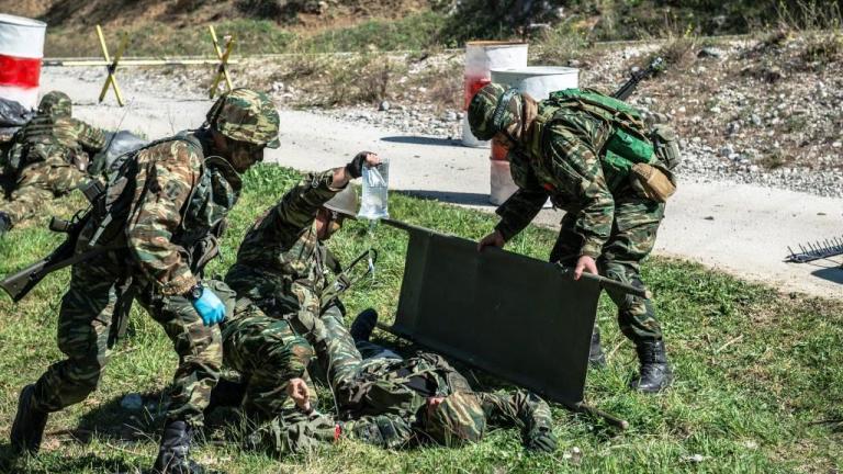 Φωτογραφίες με την σκληρή εκπαίδευση Εθνοφυλάκων του Τάγματος Εθνοφυλακής Καλπακίου