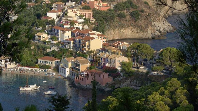 Κεφαλονιά: Διάσωση Εγκλωβισμένων σε απόκρημνη πλαγιά! (BINTEO)