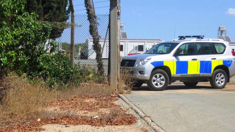 Η κοπή δένδρων έγινε αιτία αντιπαράθεσης μεταξύ Ελληνοκυπρίων και Βρετανών στρατιωτών στη βάση Δεκέλειας