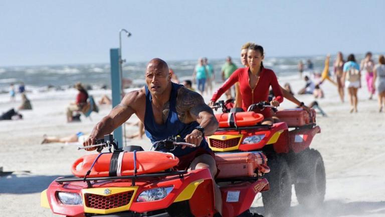 Watch το τρέιλερ του Baywatch με τα καυτά μαγιό και τα γυμνασμένα κορμιά του 