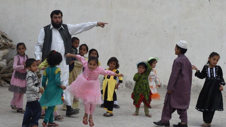 Πακιστάν: Εχει 35 παιδιά και θέλει να φτάσει τα 100