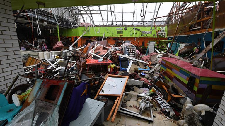 Τυφώνας Harvey: Εικόνες καταστροφής - Δύο νεκροί και 300.000 νοικοκυριά χωρίς ρεύμα (ΒΙΝΤΕΟ)