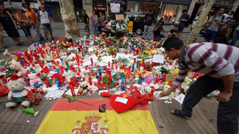 Ισπανία: Τους δεκαπέντε έφθασε ο αριθμός των νεκρών από τις επιθέσεις