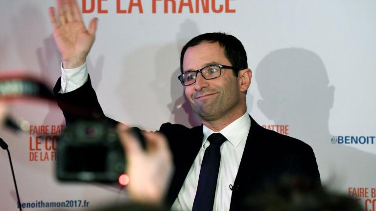 Κέρδισε ο Αμόν τη “μάχη” για την ηγεσία των Γάλλων Σοσιαλιστών
