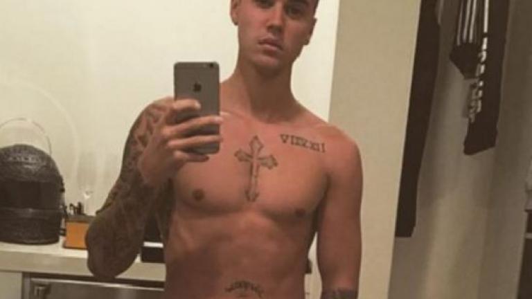 Ο Justin Bieber πιάνει τα γεννητικά του όργανα και βγάζει την πιο σέξι του selfie (ΦΩΤΟ)