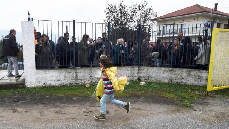 Στον Εισαγγελέα για τους γονείς που αποφάσισαν αποχή στο σχολείο Προφήτη Βόλβης