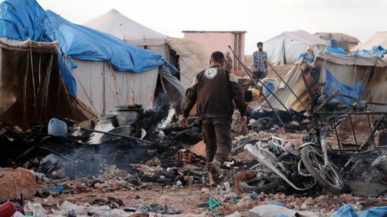 Συρία: Τουλάχιστον 45 νεκροί πρόσφυγες από επιθέσεις αυτοκτονίας του ISIS σε καταυλισμό