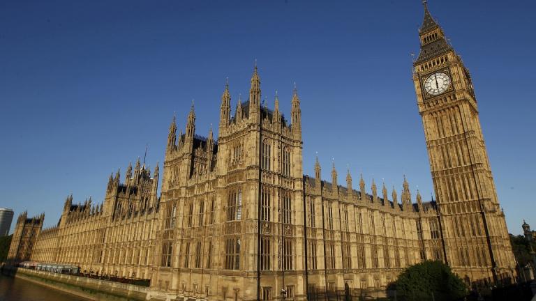 Συναγερμός για φωτιά στο Βρετανικό Κοινοβούλιο