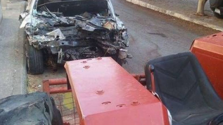 Τροχαίο δυστύχημα με δύο νεκρούς κοντά στην Κυπαρισσία-Αυτοκίνητο συγκρούστηκε με τρακτέρ
