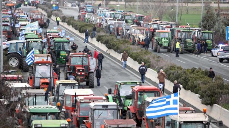 Κλειστή η Εθνική Οδός στη Λάρισα και στα δύο ρεύματα για δύο ώρες