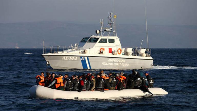 Διακινούσαν μετανάστες από την Τουρκία στην Ελλάδα και ύστερα με πλωτά μέσα στην Ιταλία