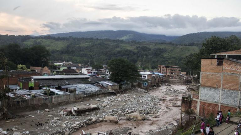 Σοκ στη Κολομβία: 254 νεκροί και 200 αγνοούμενοι από κατολισθήσεις