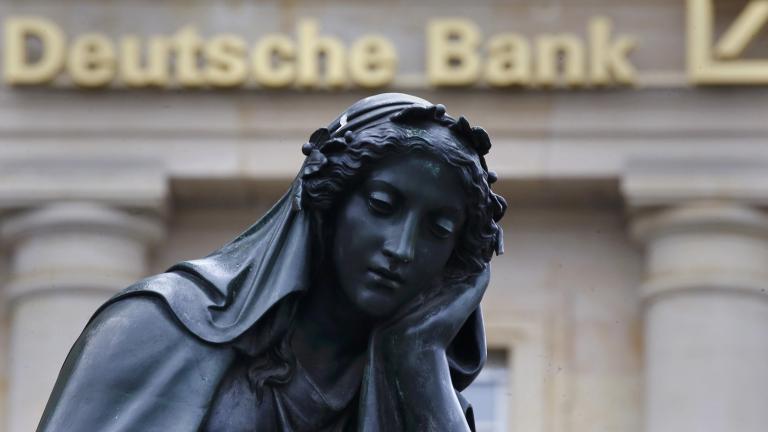 Τρόμος στην ευρωζώνη από την κατρακύλα της Deutsche Bank!
