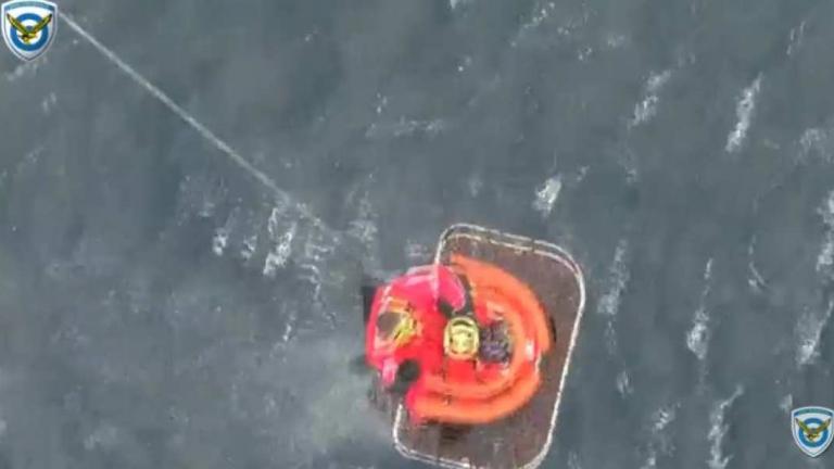 Ολοκληρώθηκε το μεσημέρι η επιχείρηση ανέλκυσης κομματιών του μαχητικού αεροσκάφους Mιράζ 2000-Δείτε το βίντεο (ΒΙΝΤΕΟ)