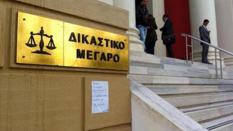 Αίμα στα δικαστήρια της Πάτρας – Προσπάθησε να αυτοκτονήσει μόλις καταδικάστηκε!