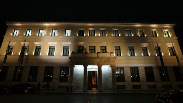 Στα χρώματα της γερμανικής σημαίας το δημαρχείο της Αθήνας 