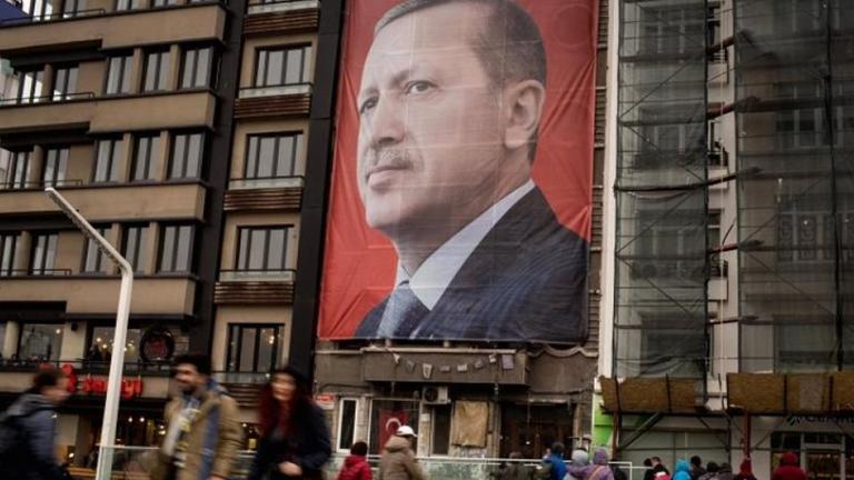 Εξετάζονται οι καταγγελίες για νοθεία στο τουρκικό δημοψήφισμα