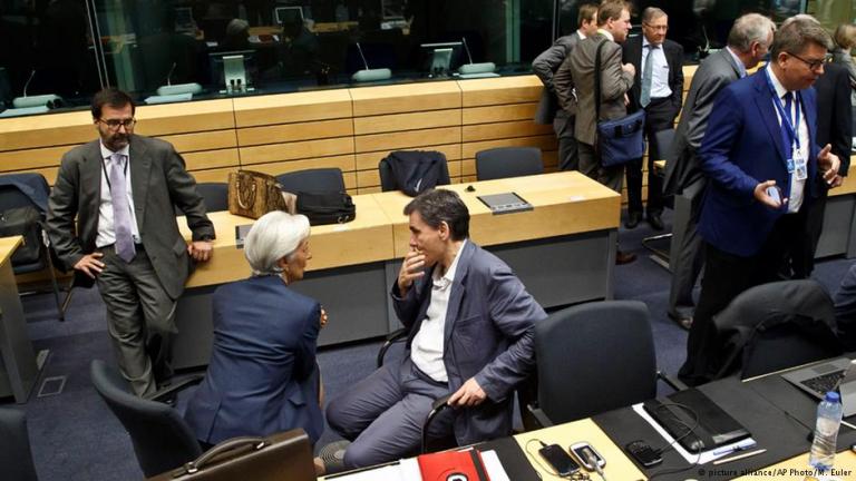 Το (ψευτο)δίλημμα του Eurogoup με το ΔΝΤ