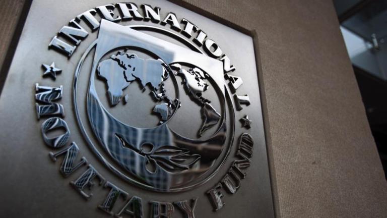 Έκθεση βόμβα του ΔΝΤ – Ζητά άνοιγμα επαγγελμάτων και ομαδικές απολύσεις  