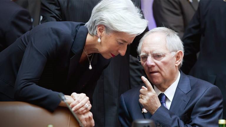 To ΔΝΤ ασκεί πιέσεις στον Σόιμπλε για το ελληνικό χρέος