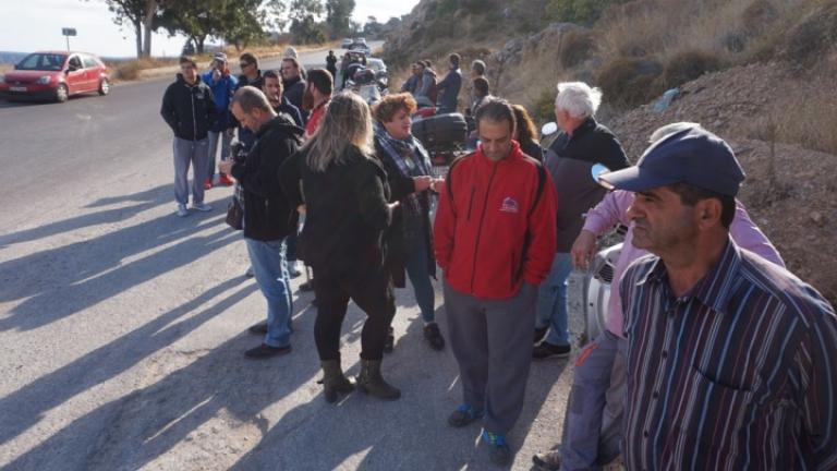 Κάτοικοι του Βροντάδου παρεμπόδισαν τις εργασίες για τη δημιουργία Κέντρου Κράτησης παραβατικών μεταναστών (ΦΩΤΟ+ΒΙΝΤΕΟ)