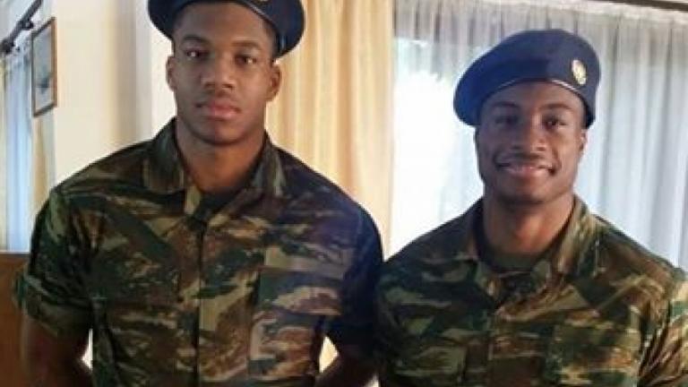 Οι αδερφοί Αντετοκούνμπο ντύθηκαν στα χακί 