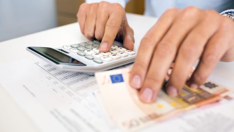 Εκκαθαριστικά «φωτιά» για έναν στους δύο φορολογούμενους που καλείται να πληρώσει 1.350 ευρώ!