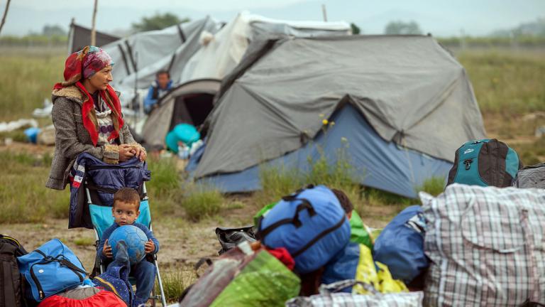 Περισσότεροι από 2.000 πρόσφυγες έφυγαν μόνοι τους από την Ειδομένη προς άγνωστη κατεύθυνση