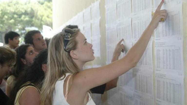 «Διαμάχη» υπουργείου Παιδείας – ΝΔ, με φόντο τις αλλαγές στον αριθμό εισακτέων