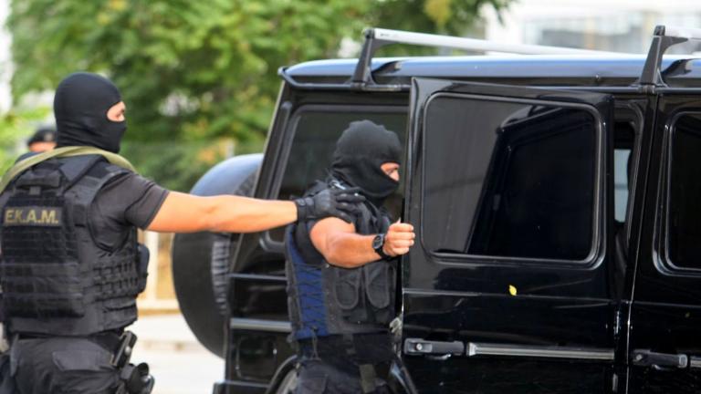 Συνελήφθησαν στη Λακωνία δύο καταζητούμενοι για τρομοκρατία