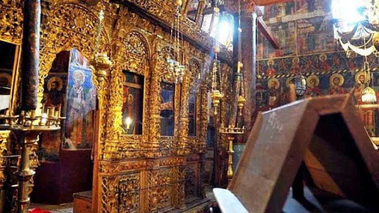 Ιωάννινα: Έκλεψαν σπουδαία θρησκευτικά κειμήλια από τον ιερό Ναό στη Μερόπη Πωγωνίου
