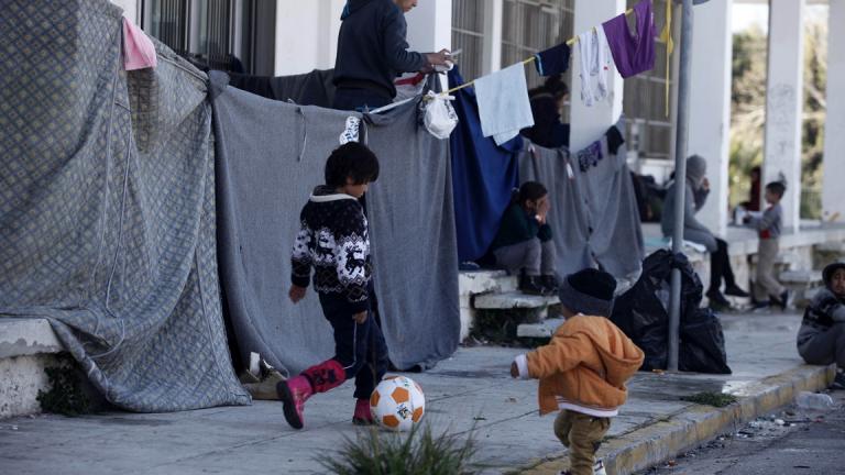 Ελληνικό: Δεν μετακομίζουν στη Θήβα οι πρόσφυγες! 