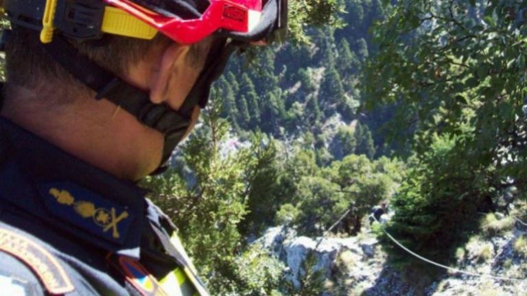 Εντοπίστηκε ζωντανός ο 36χρονος Γερμανός τουρίστας. Οι ανδρες της ΕΜΑΚ επιχειρούν να τον προσεγγίσουν