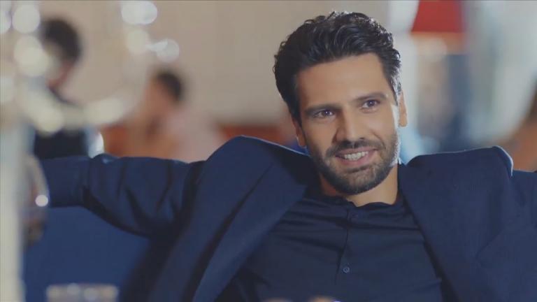 Ποιος Κεμάλ; Αυτός είναι ο κούκλος συμπρωταγωνιστής του στο Καρά Σεβντά, Εμίρ