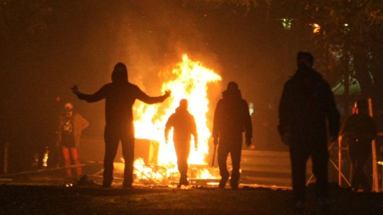 Βόμβες μολότοφ στο Πολυτεχνείο λίγο πριν την άφιξη Ομπάμα