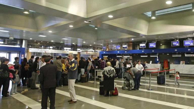 Αυξάνονται οι επιβάτες στα ελληνικά αεροδρόμια