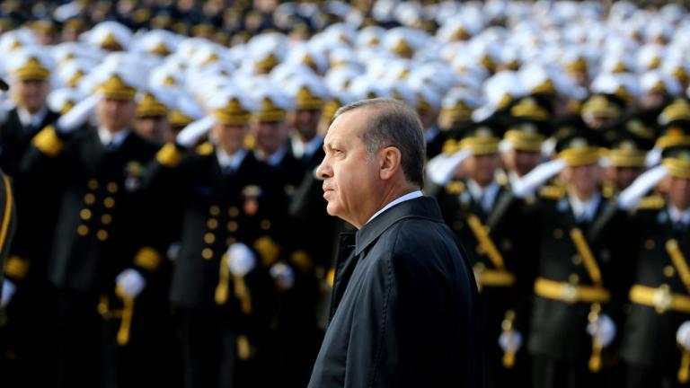 Η Τουρκία ζητά από την Ελλάδα την έκδοση έξι στρατιωτικών - φυγάδων