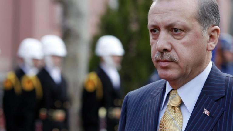 Ο Ερντογάν "παίρνει" το κεφάλι του αρχηγού της ΜΙΤ και ζητά τον Γκιουλέν από τις ΗΠΑ 