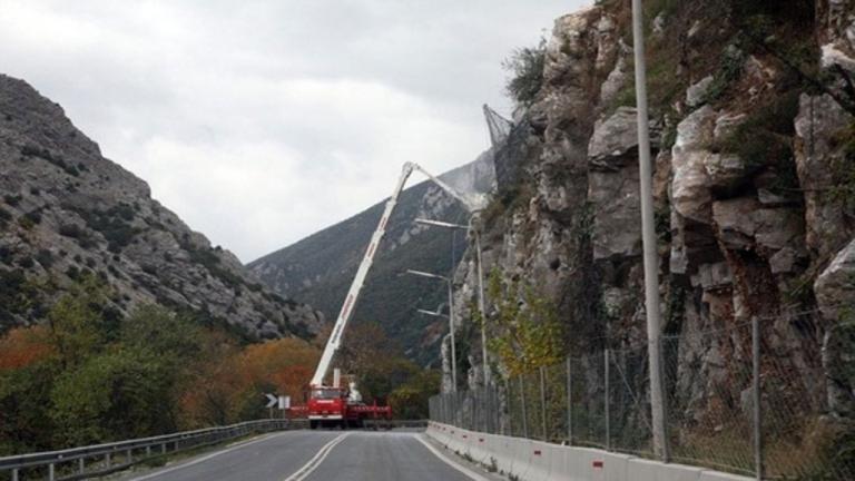 Προσωρινές κυκλοφοριακές ρυθμίσεις στην κοιλάδα των Τεμπών λόγω εργασιών