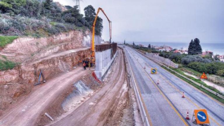 Διακοπή κυκλοφορίας στη νέα εθνική οδό Κορίνθου- Πατρών, λόγω κατολισθήσεων