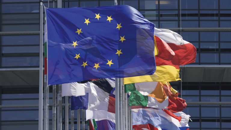 Die Welt: Τελειώνει ο χρόνος για τη βαθιά διχασμένη Ευρωζώνη
