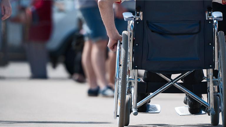 Δικαιούχοι αναπηρικών επιδομάτων καλούνται να επιστρέψουν 900.000 ευρώ