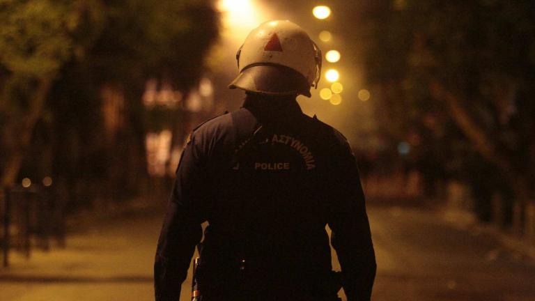 Έως τα ξημερώματα προκαλούσαν επεισόδια οι αντιεξουσιαστές στα Εξάρχεια