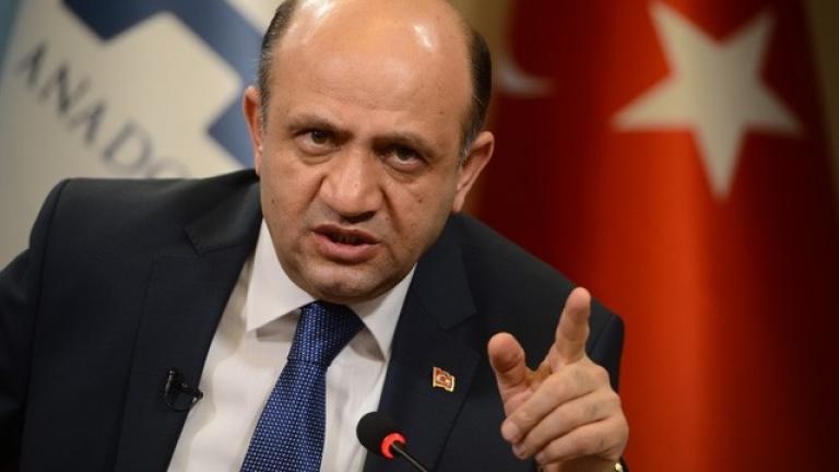 Τούρκος Υπ. Άμυνας: "Η Τουρκία έχει κάθε δικαίωμα να επέμβει στη Συρία, αν οι Κούρδοι δεν υποχωρήσουν”