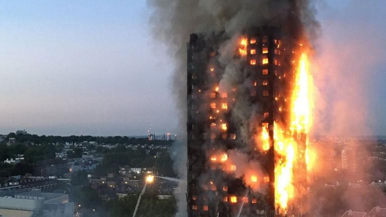 Φωτιά σε ουρανοξύστη στο Λονδίνο: Φόβοι για περισσότερους νεκρούς